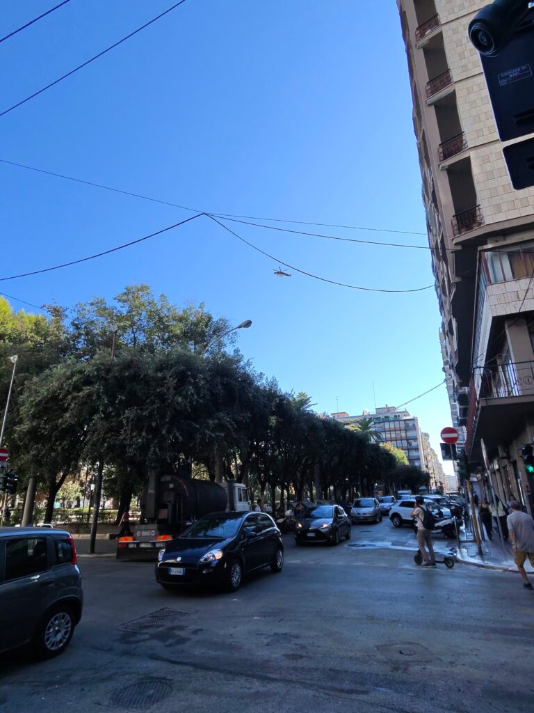 Bari, photo 2 of 7