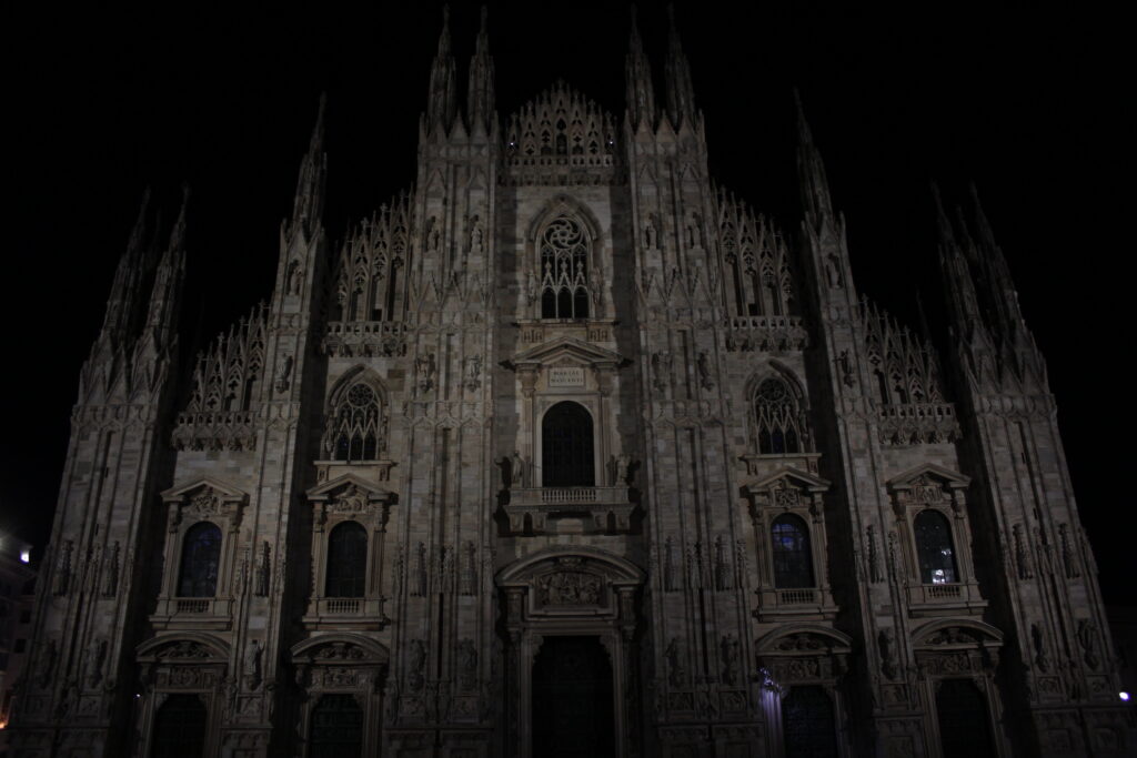 Milan, photo 1 of 6