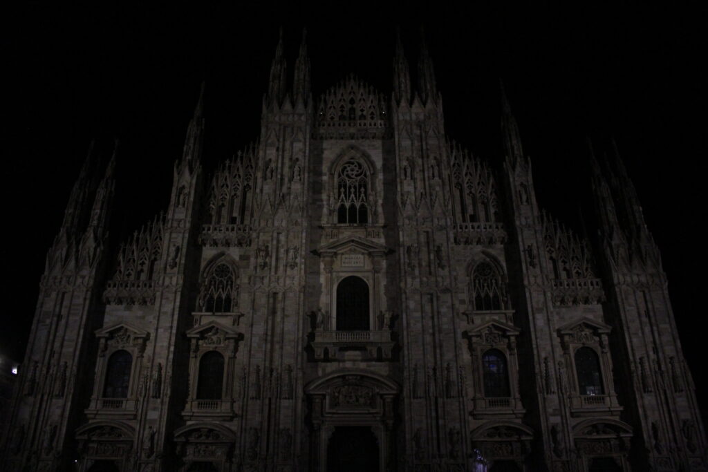 Milan, photo 3 of 6